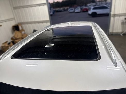 Used 2023 Cadillac XT4 Luxury w/ Cold Weather Package image 9