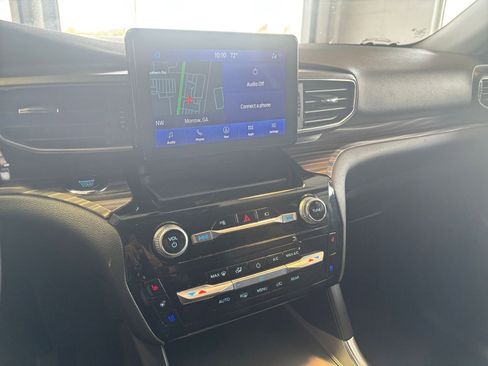 Used 2023 Ford Explorer Limited image 27