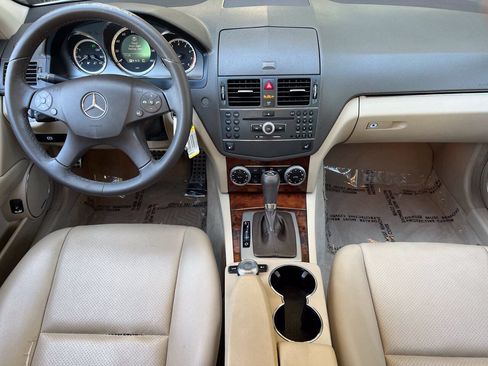 Used 2010 Mercedes-Benz C 350 Sport image 13