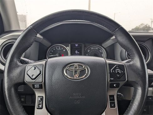 Used 2020 Toyota Tacoma SR5 image 21