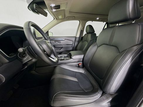 Used 2024 Honda Pilot Touring image 21