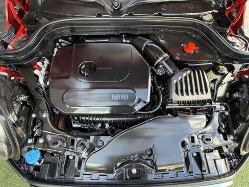 Used 2020 MINI Cooper 4-Door Hardtop w/ Premium Package image 29