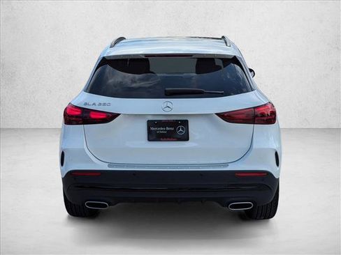Used 2025 Mercedes-Benz GLA 250 image 7