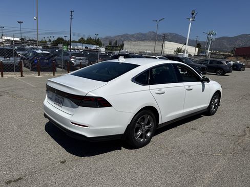 Used 2024 Honda Accord EX image 4