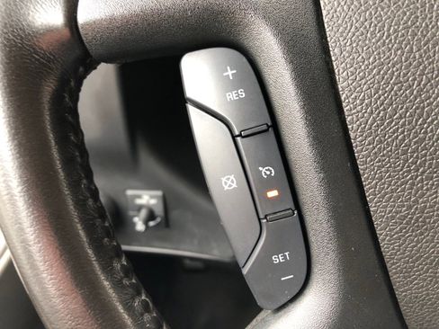 Used 2021 Chevrolet Express 2500 Extended w/ Driver Convenience Package image 32