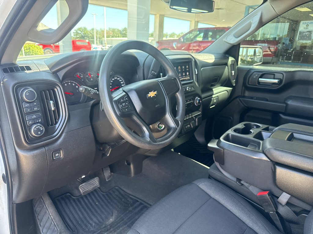 Used 2023 Chevrolet Silverado 1500 Custom AWD/4WD image 11