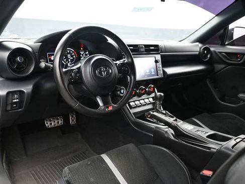 Used 2022 Toyota GR86 Premium RWD image 15