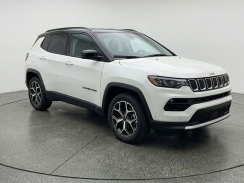 Used 2025 Jeep Compass Limited AWD/4WD image 1