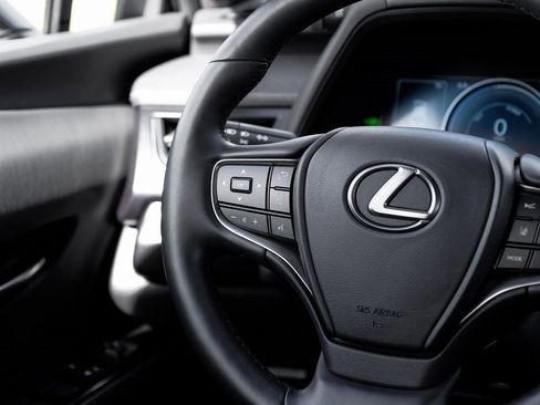 Used 2023 Lexus UX 250h FWD w/ Premium Package image 21