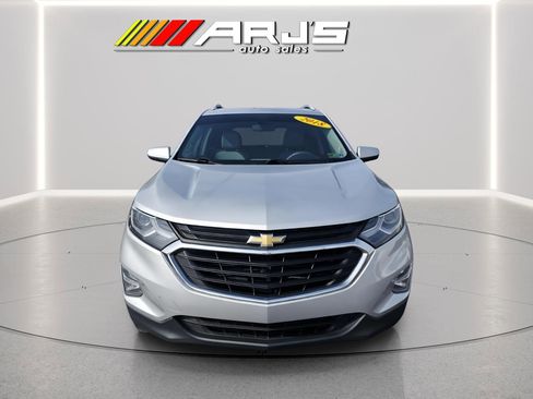 Used 2018 Chevrolet Equinox LT w/ Sun & Infotainment Package image 3
