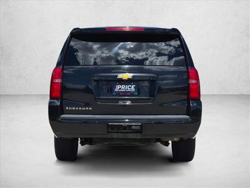 Used 2015 Chevrolet Suburban LT w/ Luxury Package AWD/4WD image 6