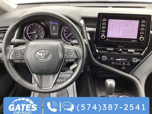 Used 2024 Toyota Camry SE image 16