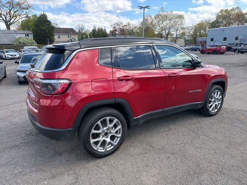 Used 2025 Jeep Compass Limited AWD/4WD image 19