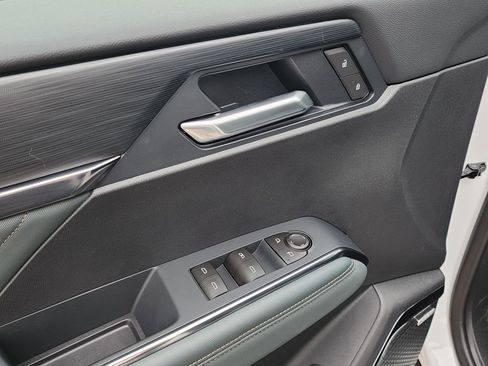 New 2026 GMC Acadia AT4 w/ Luxury Package AWD/4WD image 14