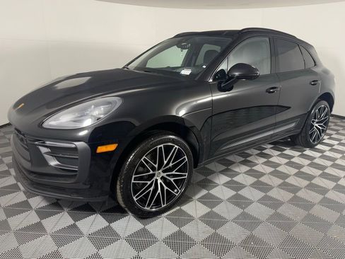 New 2026 Porsche Macan image 38