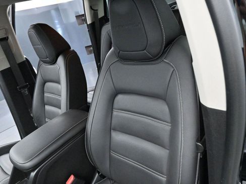 Used 2022 GMC Canyon Denali image 15