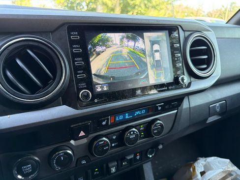 Used 2023 Toyota Tacoma TRD Sport w/ TRD Premium Sport Package AWD/4WD image 8