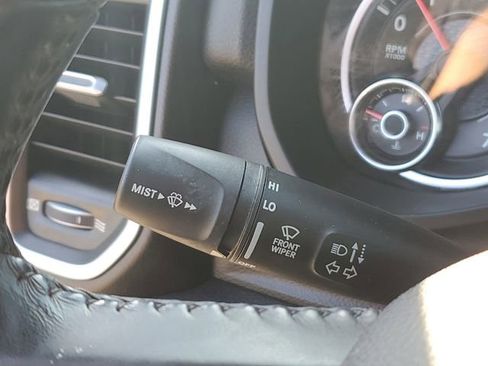 Used 2021 RAM 1500 Big Horn AWD/4WD image 18