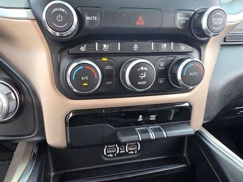 Used 2020 RAM 1500 Laramie AWD/4WD image 25