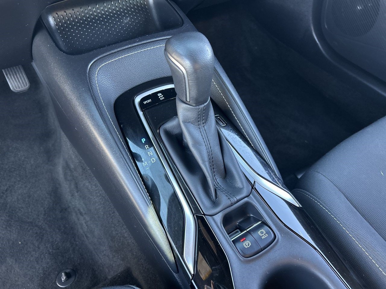 Used 2019 Toyota Corolla SE w/ SE Option Package FWD image 27