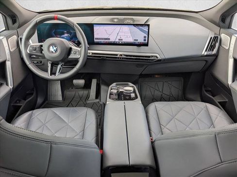 Used 2025 BMW iX M60 image 18
