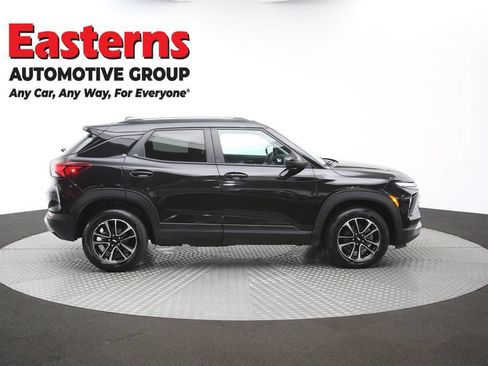 Used 2026 Chevrolet TrailBlazer LT w/ LT Cold Weather Package AWD/4WD image 44
