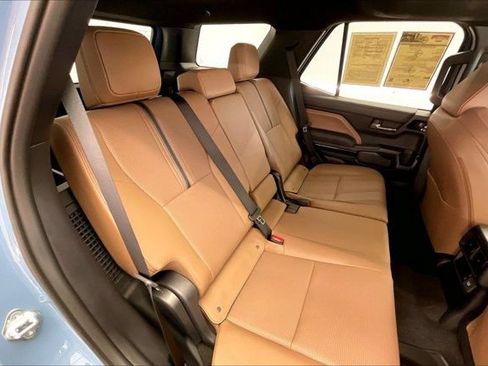 Used 2026 Toyota 4Runner Limited AWD/4WD image 18