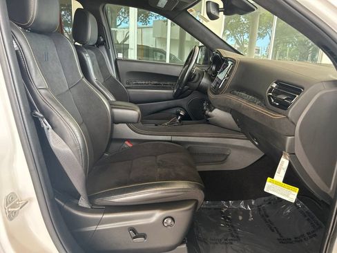 Used 2023 Dodge Durango R/T w/ Hemi Orange Plus Package RWD image 27