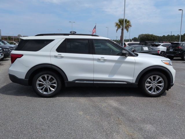 Used 2021 Ford Explorer XLT w/ Equipment Group 202A RWD image 3