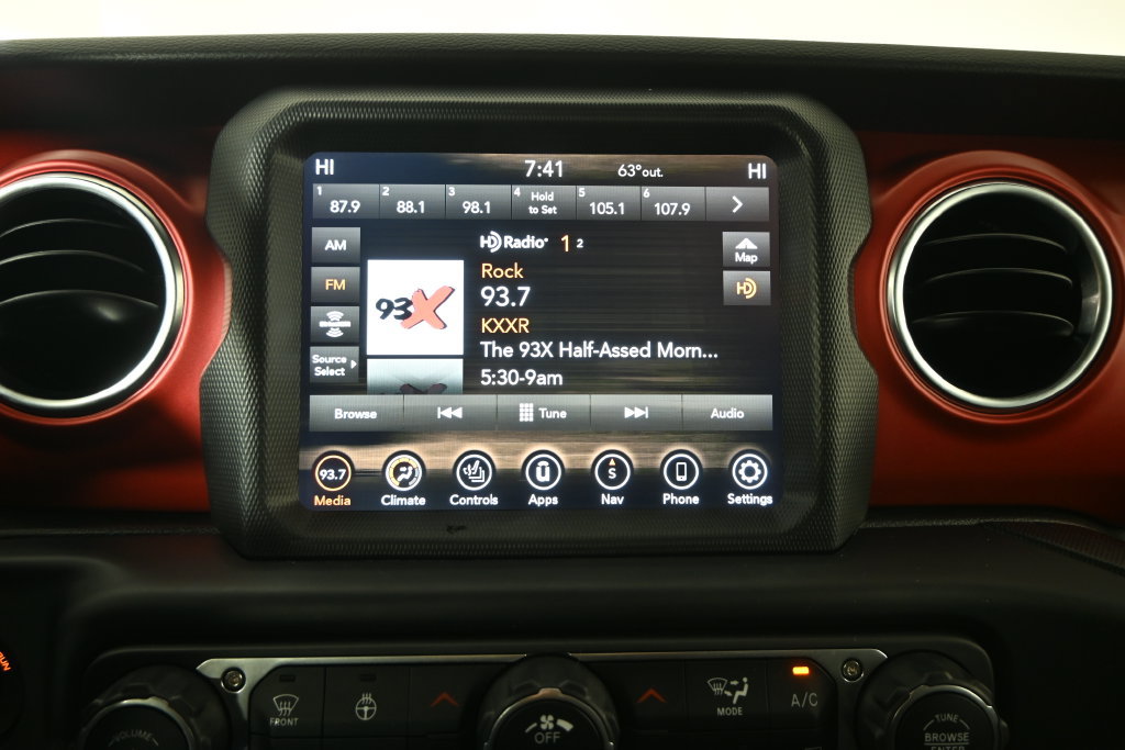 Used 2023 Jeep Wrangler Unlimited Rubicon w/ LED Lighting Group AWD/4WD image 27