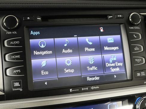 Used 2017 Toyota Highlander Limited image 31