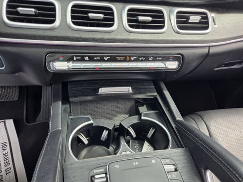 Used 2023 Mercedes-Benz GLS 450 4MATIC image 19