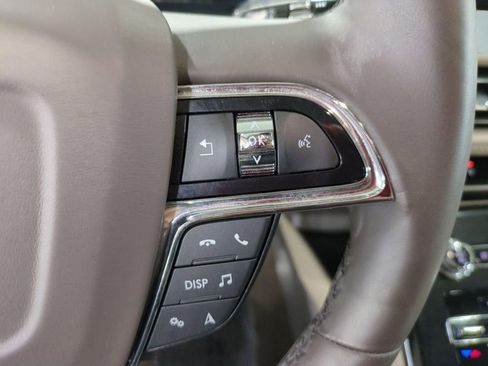 Used 2023 Lincoln Nautilus Reserve image 21