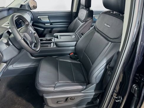 New 2025 Ford Expedition Max Platinum image 10