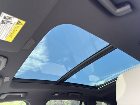 Certified 2025 Volvo XC90 B6 Plus image 10