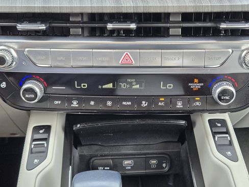 Used 2024 Kia Telluride SX Prestige AWD/4WD image 22