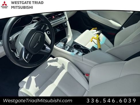 Used 2025 Genesis G70 2.5T AWD/4WD image 7