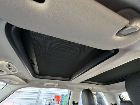 Used 2015 MINI Cooper S image 16