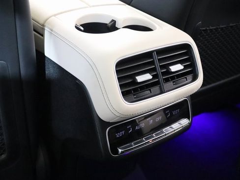 Used 2024 Mercedes-Benz GLS 63 AMG 4MATIC image 15