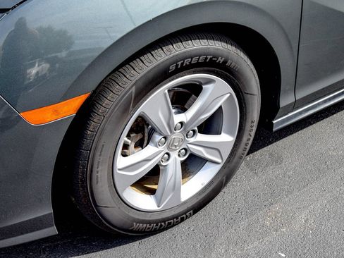 Used 2019 Honda Odyssey EX image 23