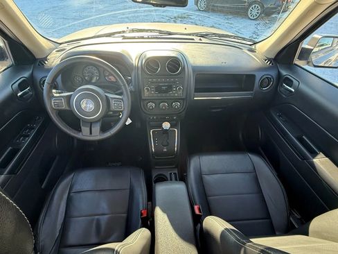 Used 2016 Jeep Patriot High Altitude image 24