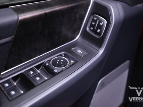 Used 2023 Ford F250 Lariat w/ Lariat Ultimate Package image 17