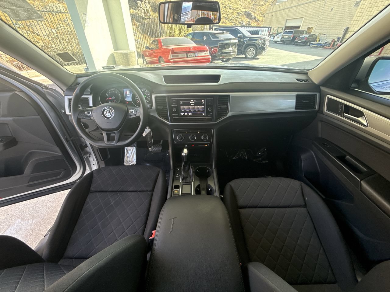 Used 2018 Volkswagen Atlas S FWD image 18