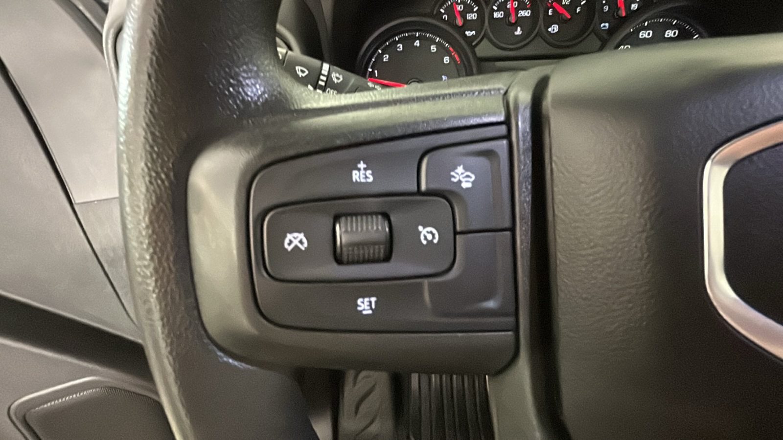 Used 2024 GMC Sierra 1500 Pro w/ Pro Value Package AWD/4WD image 18