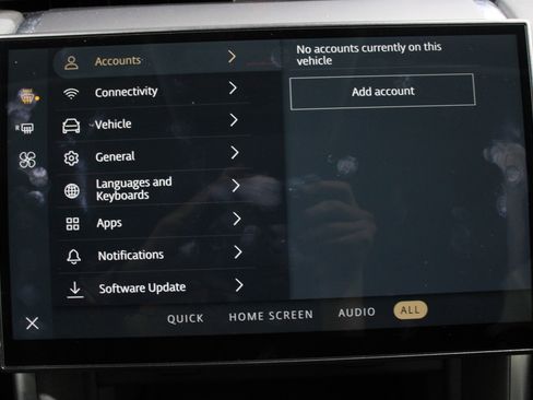 Used 2024 Land Rover Discovery Sport S image 16