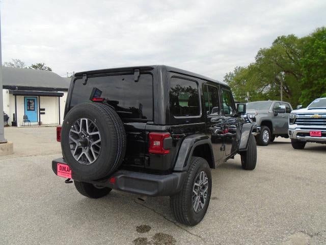 Used 2025 Jeep Wrangler Unlimited Sahara AWD/4WD image 24