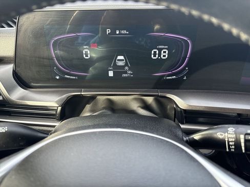 Used 2024 Kia Telluride S image 10