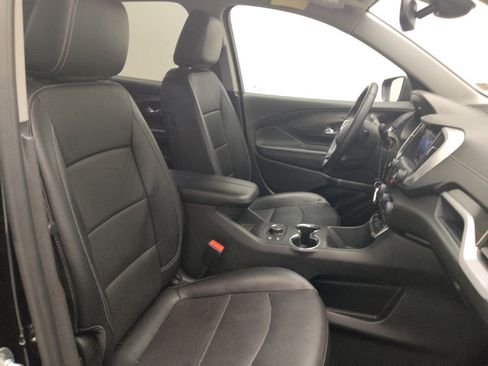 Used 2024 GMC Terrain SLT AWD/4WD image 21