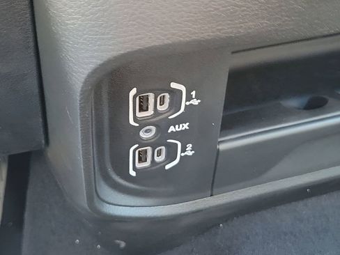 New 2026 RAM 3500 Tradesman AWD/4WD image 32