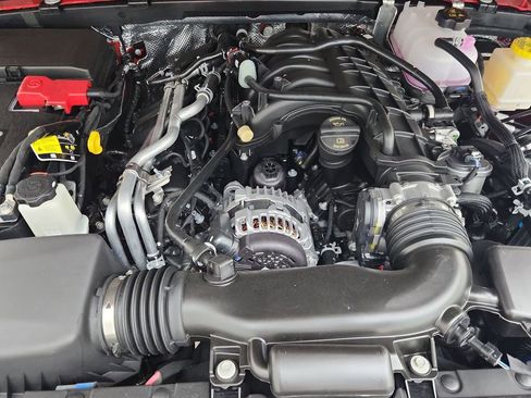 New 2025 Jeep Gladiator Sport image 17